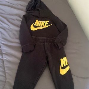 Two pieces outfit for toddler